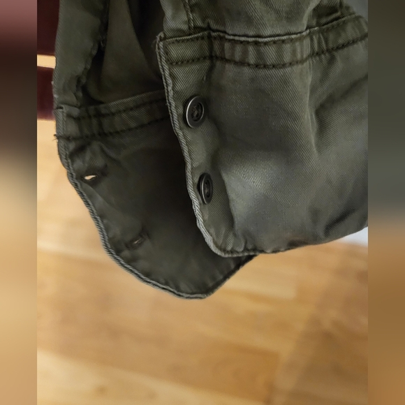 Buffalo David Bitton Women's Casual Olive Green Button Down Shirt - Picture 4 of 5